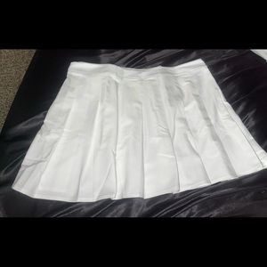 BRAND NEW Women’s White SHEIN curve 3XL school girl style skirt